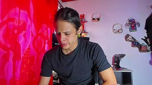 LilOwen  online show from July 2026 05:48:02 PM