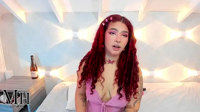 Snapshot of MizzHell chatting on January 2026 04:16:01 AM MizzHell online show from January 2026 04:16:01 AM