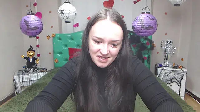 IsabelBlackberry online show from October 2025 05:04:02 AM