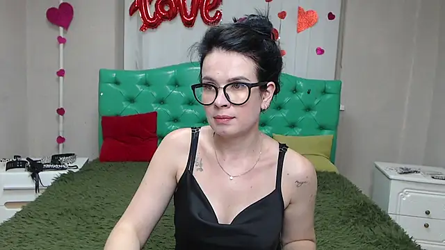 JasmineKouch online show from July 2026 06:23:01 PM