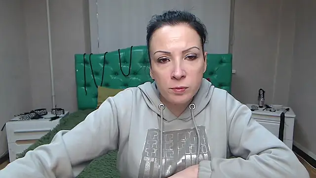 ElizabethSho online show from February 2025 06:05:02 PM