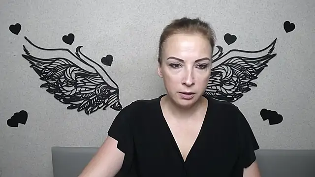 ElizabethSho online show from July 2026 05:19:02 PM