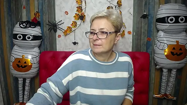 EmiliaGree online show from November 2025 06:02:02 AM