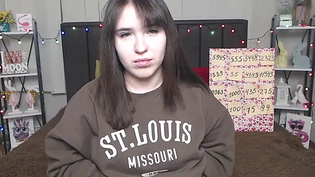 LauraHlot online show from February 2025 10:23:02 PM