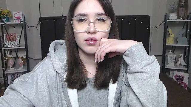 LauraHlot online show from February 2025 06:53:01 PM