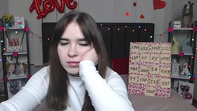 LauraHlot online show from March 2025 01:00:01 AM