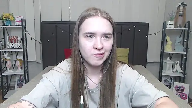 LauraHlot online show from September 2025 06:08:02 PM