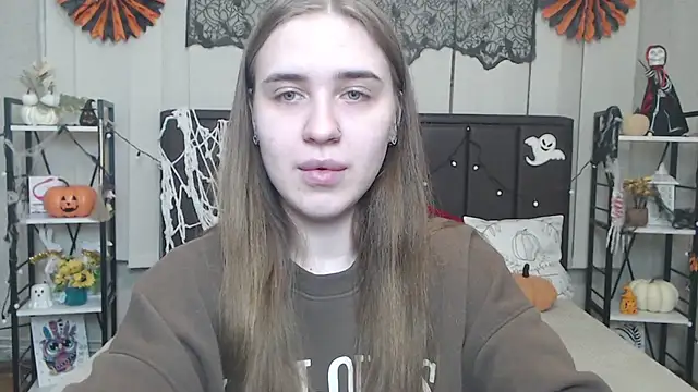 LauraHlot online show from November 2025 06:29:01 PM