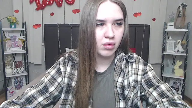 LauraHlot online show from April 2026 05:40:01 PM