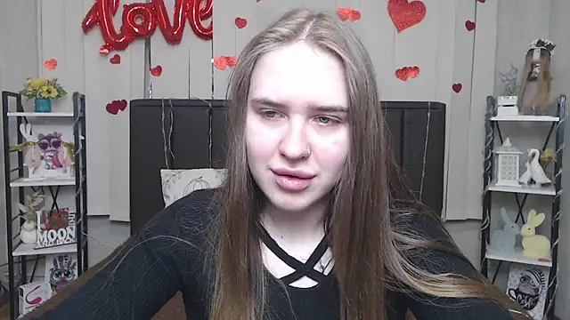 LauraHlot online show from May 2026 05:38:02 AM