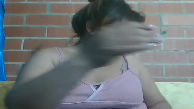 Snapshot of jones-scarlet chatting on March 2025 05:20:01 AM jones-scarlet online show from March 2025 05:20:01 AM