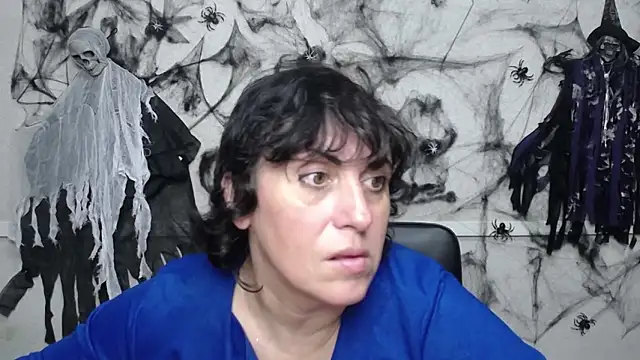 LuciaMii online show from October 2025 05:02:02 PM