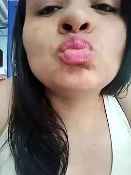 Linda Lars online show from February 2025 03:30:02 PM