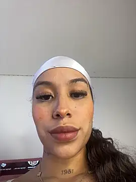MarieLeon online show from May 2026 07:30:02 PM