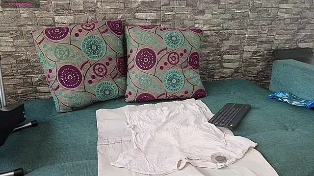 anellejones online show from February 2026 08:14:01 PM