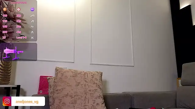 Snapshot of anellejones chatting on March 2026 08:56:02 PM anellejones online show from March 2026 08:56:02 PM