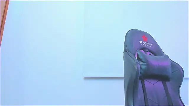 Snapshot of silvana__miller chatting on March 2025 07:27:02 PM silvana miller online show from March 2025 07:27:02 PM