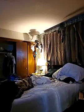 Snapshot of coolbrease10 chatting on January 2025 08:39:01 PM coolbrease10 online show from January 2025 08:39:01 PM