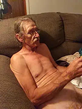 Snapshot of coolbrease10 chatting on October 2025 03:29:02 AM coolbrease10 online show from October 2025 03:29:02 AM