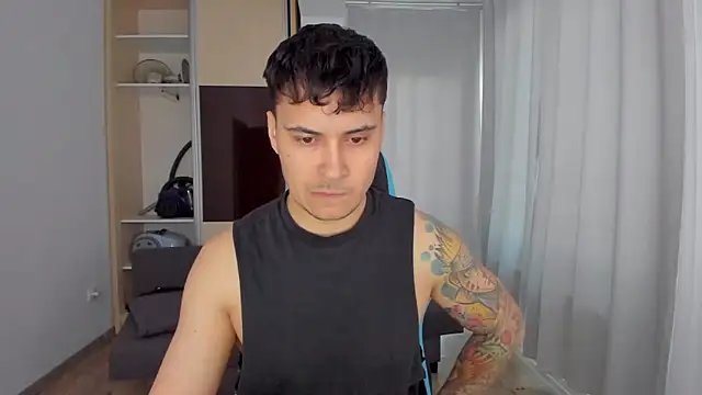 MatMalonne online show from February 2025 01:27:02 PM