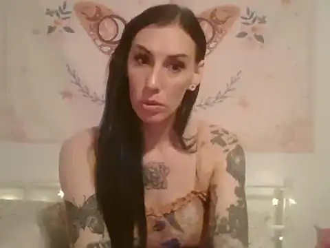 Snapshot of averietheangel chatting on March 2025 03:29:01 AM averietheangel online show from March 2025 03:29:01 AM