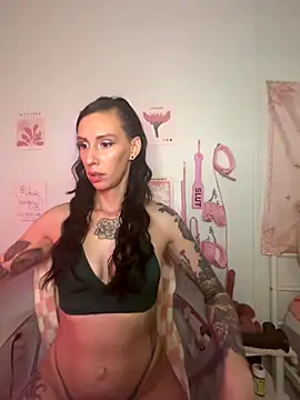 Snapshot of averietheangel chatting on October 2025 05:33:01 PM averietheangel online show from October 2025 05:33:01 PM