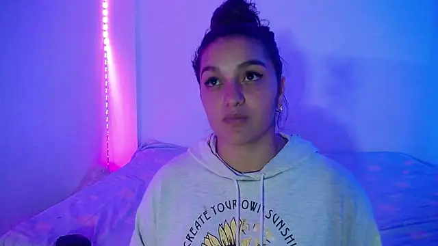 Laurenkenner  online show from March 2025 12:28:02 AM