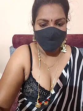 Snapshot of nisha_20 chatting on February 2025 05:54:02 AM nisha 20 online show from February 2025 05:54:02 AM