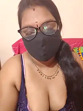 Snapshot of nisha_20 chatting on March 2025 05:00:01 AM nisha 20 online show from March 2025 05:00:01 AM