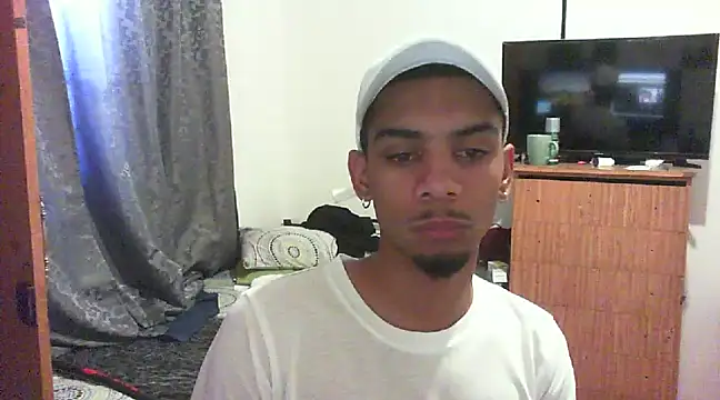 Snapshot of 29YOURZ_28_ chatting on December 2024 06:30:02 AM 29YOURZ 28 online show from December 2024 06:30:02 AM