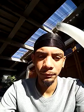 Snapshot of 29YOURZ_28_ chatting on December 2024 05:17:02 AM 29YOURZ 28 online show from December 2024 05:17:02 AM