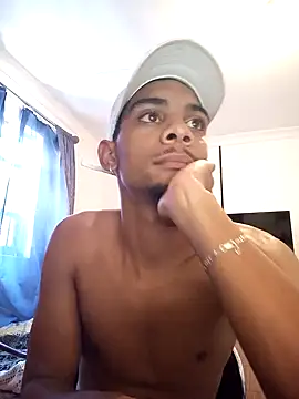 Snapshot of 29YOURZ_28_ chatting on December 2024 11:00:01 AM 29YOURZ 28 online show from December 2024 11:00:01 AM