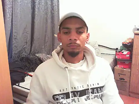 Snapshot of 29YOURZ_28_ chatting on September 2025 09:16:01 PM 29YOURZ 28 online show from September 2025 09:16:01 PM