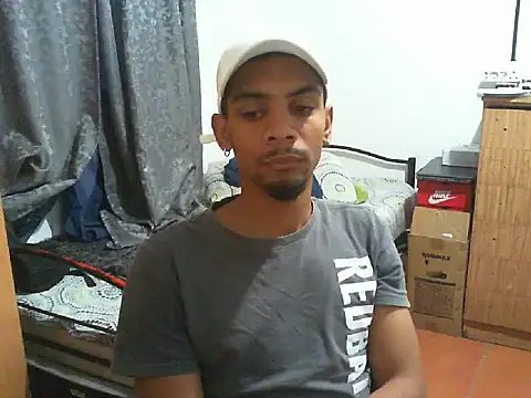 Snapshot of 29YOURZ_28_ chatting on September 2025 05:11:02 AM 29YOURZ 28 online show from September 2025 05:11:02 AM