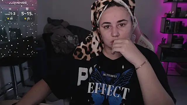 SexyWitch 666 online show from October 2025 06:43:01 AM