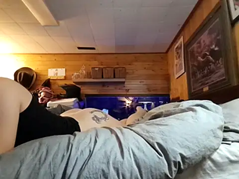 Ryan and Aurora online show from March 2026 11:22:02 PM