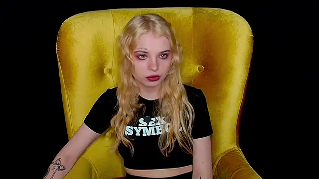 MisssLola online show from September 2025 02:28:01 PM