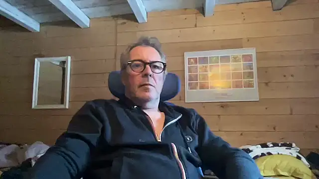 Snapshot of lelohop chatting on December 2024 08:37:02 AM lelohop online show from December 2024 08:37:02 AM