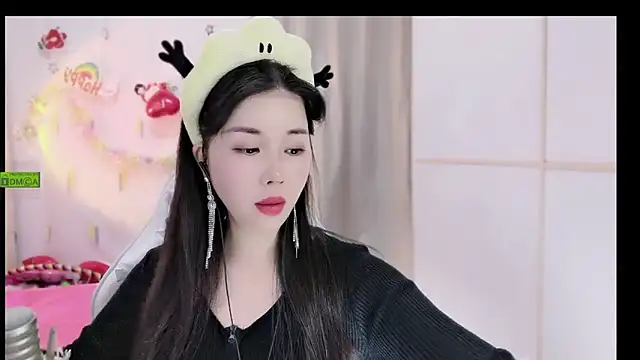 HK angelchloe online show from November 2025 01:17:02 AM