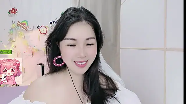 Snapshot of HK_angelchloe chatting on June 2026 01:10:02 AM HK angelchloe online show from June 2026 01:10:02 AM