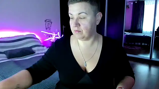 Snapshot of Annet1912 chatting on September 2025 08:17:01 AM Annet1912 online show from September 2025 08:17:01 AM