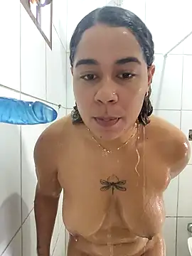 VitoriaFernandes online show from September 2025 03:57:01 PM