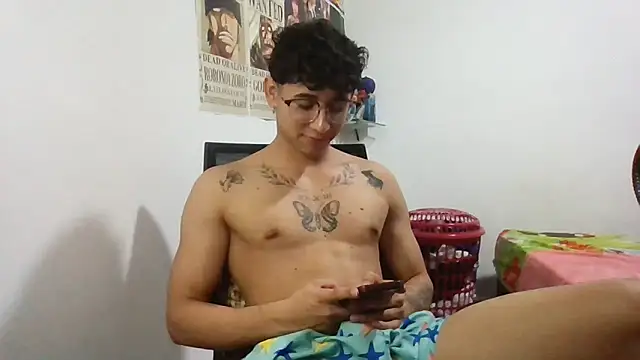 Snapshot of Dillom420 chatting on January 2025 08:30:02 AM Dillom420 online show from January 2025 08:30:02 AM