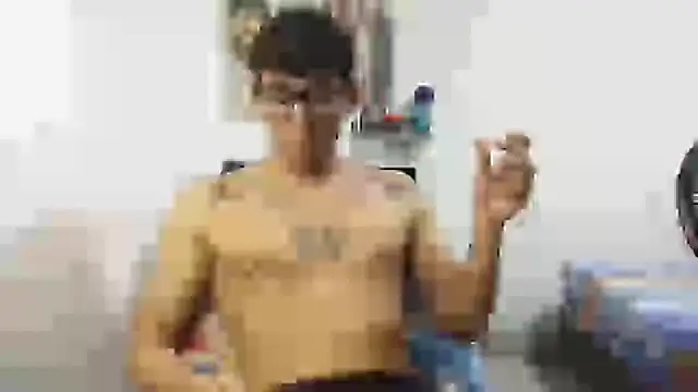 Snapshot of Dillom420 chatting on February 2025 04:51:02 AM Dillom420 online show from February 2025 04:51:02 AM