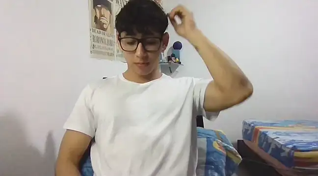 Snapshot of Dillom420 chatting on March 2025 04:51:02 AM Dillom420 online show from March 2025 04:51:02 AM