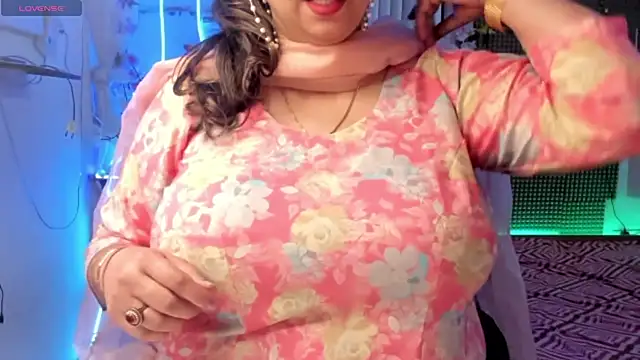 Gulabi Queen online show from February 2025 07:51:02 AM