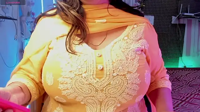 Gulabi Queen online show from February 2025 01:54:01 PM