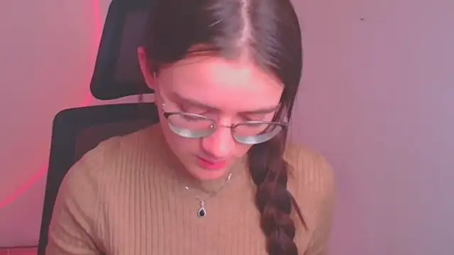 Snapshot of Josephine_jo chatting on December 2024 12:33:02 PM Josephine jo online show from December 2024 12:33:02 PM