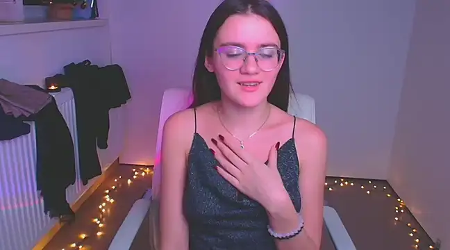 Snapshot of Josephine_jo chatting on December 2024 01:51:01 AM Josephine jo online show from December 2024 01:51:01 AM