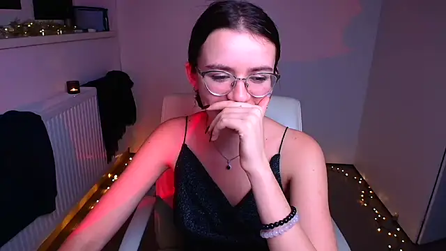 Snapshot of Josephine_jo chatting on December 2024 10:45:01 PM Josephine jo online show from December 2024 10:45:01 PM